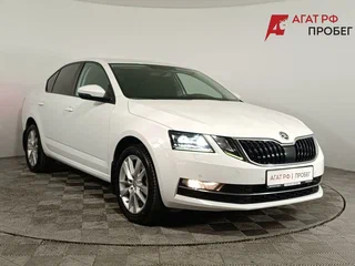 2019 Skoda Octavia III (A7) Рестайлинг, белый, 1840000 рублей, вид 1