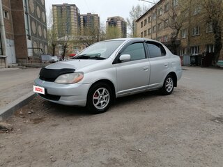 2002 Toyota Platz, серебристый, 270000 рублей, вид 3