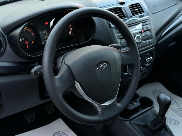 2026 Lada (ВАЗ) Granta I Рестайлинг, белый, 1101000 рублей - вид 17