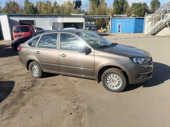 2024 Lada (ВАЗ) Granta I Рестайлинг, коричневый, 850000 рублей - вид 5