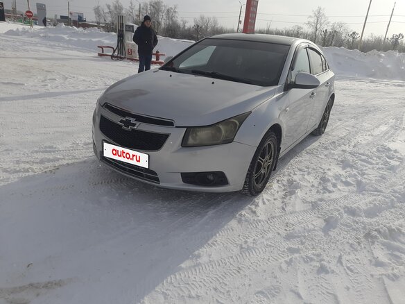 2012 Chevrolet Cruze I, серебристый, 680000 рублей