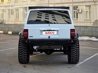 1993 Jeep Cherokee II (XJ), белый, 3000000 рублей, вид 4