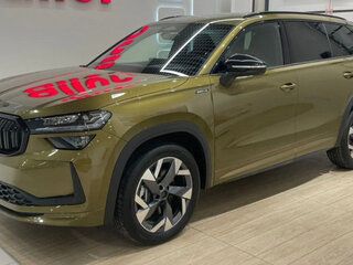 2025 Skoda Kodiaq II, золотистый, 6190000 рублей, вид 3