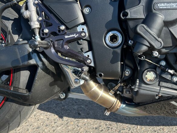 2010 Yamaha YZF-R1, чёрный, 1100000 рублей - вид 12