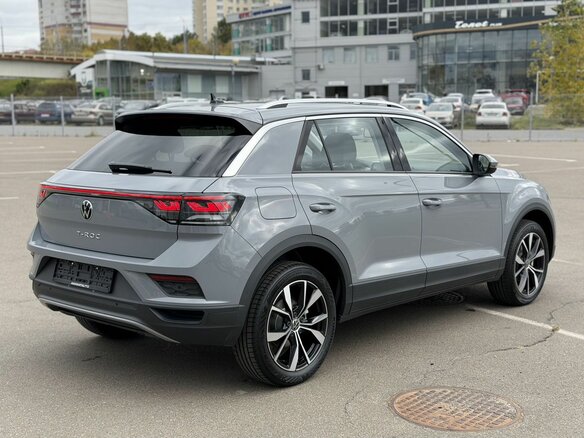 2026 Volkswagen T-Roc I (China Market) Рестайлинг, серый, 3050000 рублей - вид 6