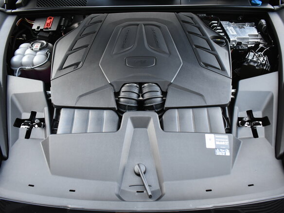 2026 Porsche Cayenne GTS Coupé III Рестайлинг, чёрный, 25900000 рублей - вид 36