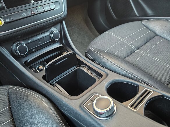 2013 Mercedes-Benz A-Класс 180 III (W176), чёрный, 1250000 рублей - вид 15