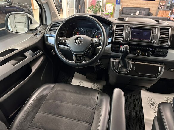 2017 Volkswagen Multivan T6, белый, 4399900 рублей - вид 14
