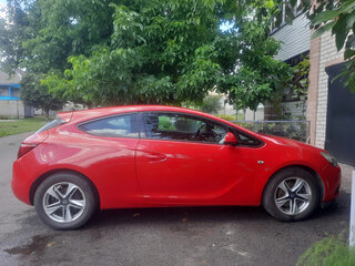 2013 Opel Astra GTC J Рестайлинг, красный, 800000 рублей, вид 4