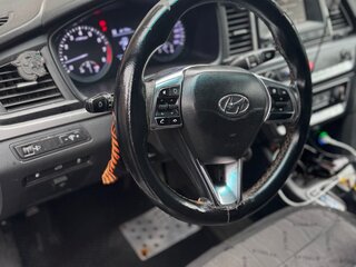 2017 Hyundai Sonata VII (LF) Рестайлинг, белый, 800000 рублей, вид 5