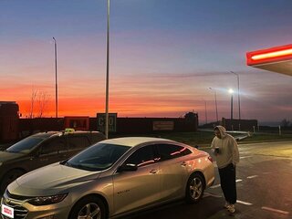 2019 Chevrolet Malibu IX Рестайлинг, серый, 1400000 рублей, вид 2