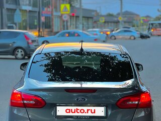 2015 Ford Focus III Рестайлинг, коричневый, 915000 рублей, вид 4