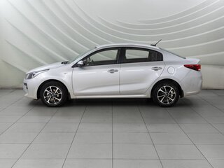 2017 Kia Rio IV, серебристый, 1448000 рублей, вид 4