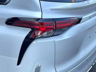 2024 Toyota Sienna IV, белый, 6900000 рублей, вид 5