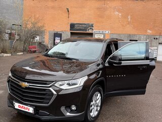 2018 Chevrolet Traverse II, коричневый, 2350000 рублей, вид 3