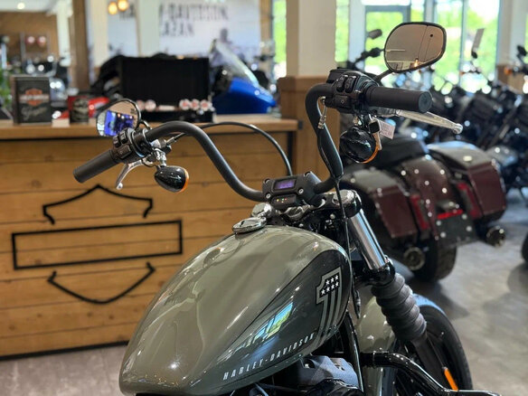 2021 Harley-Davidson Street Bob, зелёный, 1890000 рублей - вид 11