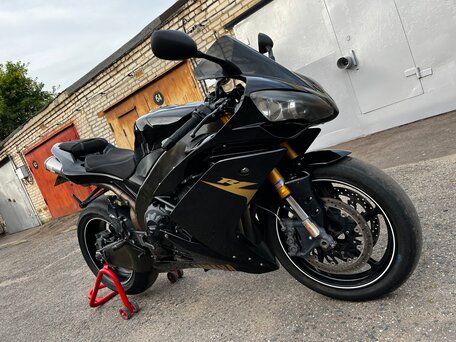 2008 Yamaha YZF-R1, чёрный, 630000 рублей, вид 2