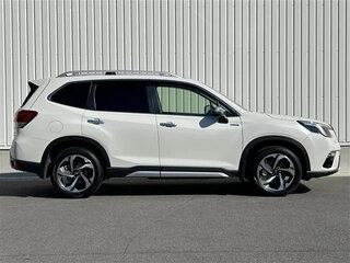 2022 Subaru Forester V Рестайлинг, белый, 2248000 рублей, вид 5
