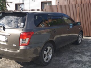 2011 Toyota Corolla Axio X (E140, E150) Рестайлинг, серый, 1050000 рублей, вид 2