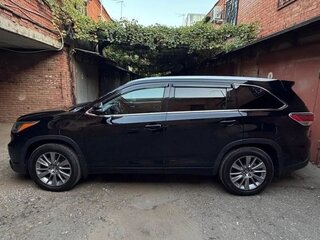 2016 Toyota Highlander III (XU50), чёрный, 2750000 рублей, вид 3