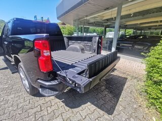 2025 Chevrolet Silverado Double Cab IV (T1XX) Рестайлинг, чёрный, 5900000 рублей, вид 4