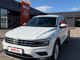 2017 Volkswagen Tiguan II, белый, 2399000 рублей, вид 1