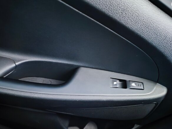 2017 Hyundai Tucson III, коричневый, 2000000 рублей - вид 8