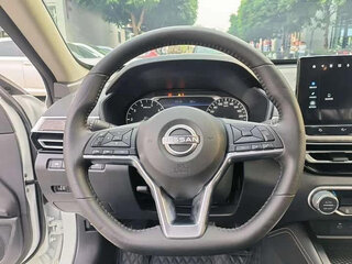 2022 Nissan Altima VI (L34) Рестайлинг, белый, 1900000 рублей, вид 5