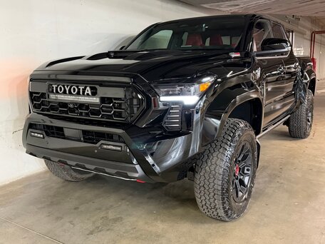 2026 Toyota Tacoma IV, чёрный, 11600000 рублей, вид 5