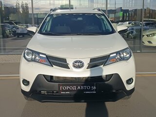 2015 Toyota RAV4 IV (XA40), белый, 1850000 рублей, вид 1