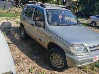 2005 Chevrolet Niva I, серебристый, 280000 рублей, вид 1
