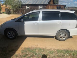 2004 Toyota Wish I, белый, 720000 рублей, вид 2