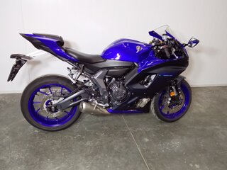 2022 Yamaha YZF-R7, синий, 829000 рублей, вид 3