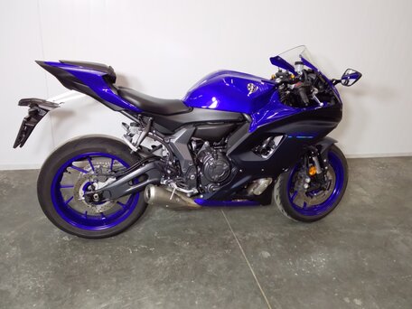2022 Yamaha YZF-R7, синий, 829000 рублей, вид 3
