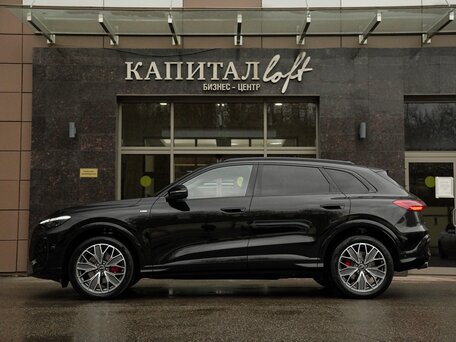 2026 Audi Q5 L III (GU), чёрный, 5850000 рублей, вид 2