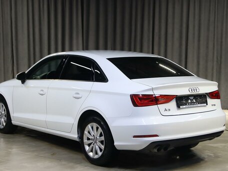 2014 Audi A3 III (8V), белый, 999000 рублей, вид 4