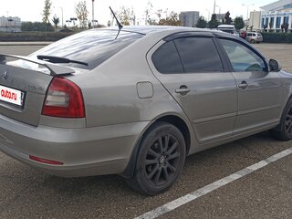 2012 Skoda Octavia II (A5) Рестайлинг, серый, 1150000 рублей, вид 4