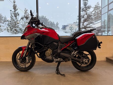 2025 Ducati Multistrada V4, красный, 3220000 рублей, вид 4