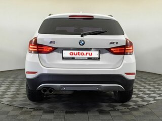 2013 BMW X1 20i I (E84) Рестайлинг, белый, 1427000 рублей, вид 4