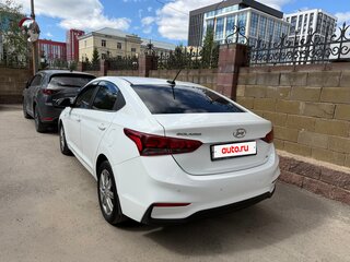 2017 Hyundai Solaris II, белый, 1330000 рублей, вид 3
