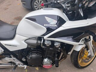 2009 Honda CB 1300, белый, 600000 рублей, вид 4