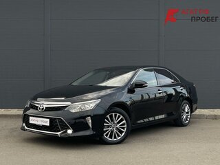 2017 Toyota Camry VII (XV50) Рестайлинг, чёрный, 2050000 рублей, вид 1