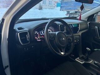 2017 Kia Sportage IV, белый, 2150000 рублей, вид 5