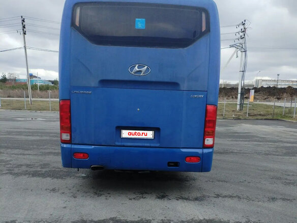 2011 Hyundai Universe, синий, 4000000 рублей - вид 5