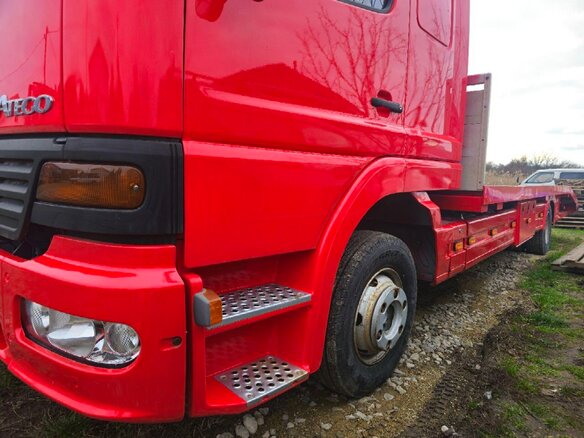 1999 Mercedes-Benz Atego, красный, 4900000 рублей - вид 6