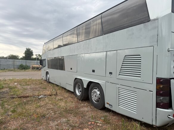1990 Neoplan Skyliner, серый, 1900000 рублей - вид 2