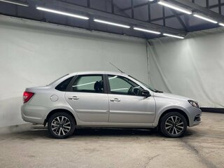 2026 Lada (ВАЗ) Granta I Рестайлинг, серебристый, 1365000 рублей, вид 4