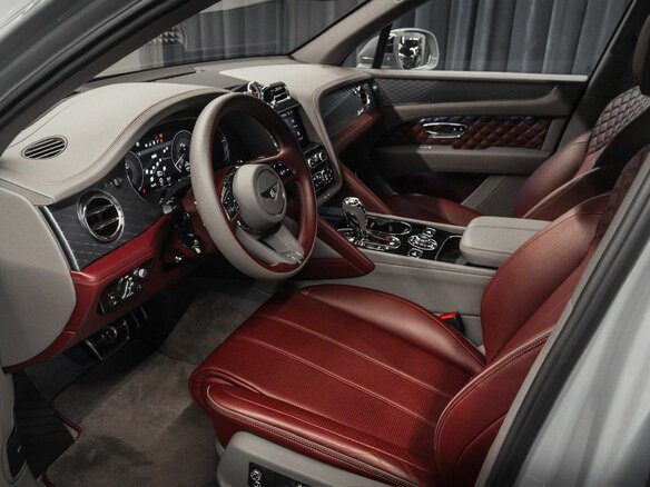 2022 Bentley Bentayga Speed I Рестайлинг, серый, 48760000 рублей - вид 34