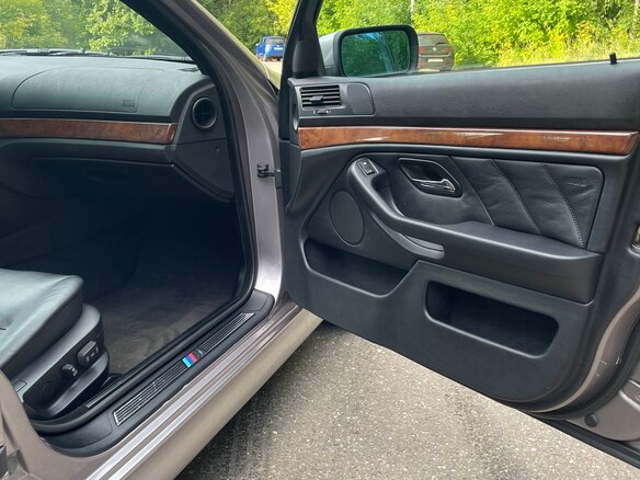 2000 BMW 5 серии 525i IV (E39) Рестайлинг, серебристый - вид 27