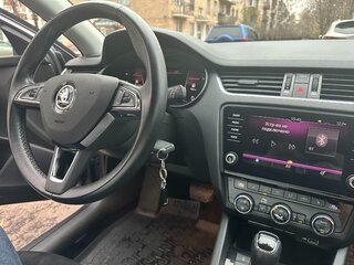 2020 Skoda Octavia III (A7) Рестайлинг, серый, 1900000 рублей, вид 1